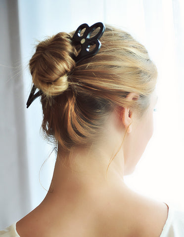 Black flower buffalo horn hair fork